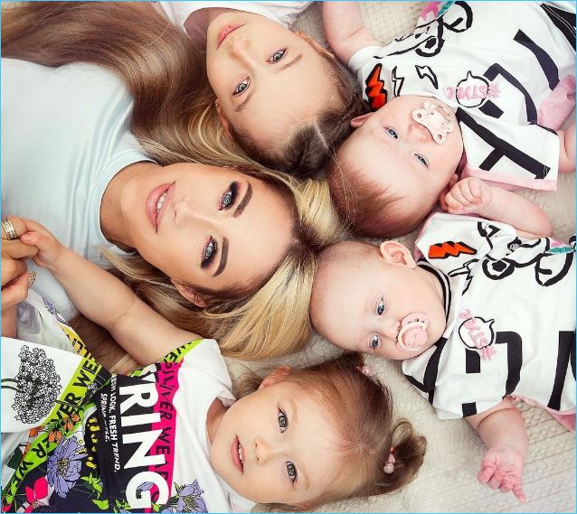 Алена Ашмарина поделилась воспоминаниями в День защиты детей