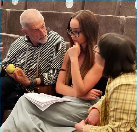 Ольга Бузова приступила к репетициям в театре МХАТ, билеты уже проданы