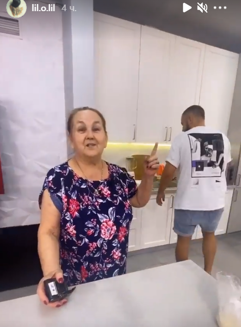 Ольга Васильевна, как и Адеев, будет продавать свою еду зрителям Дома 2