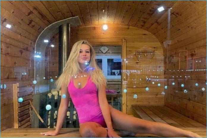 Нетрезвая Яна Африкантова может нажить врага в лице Ермаковой