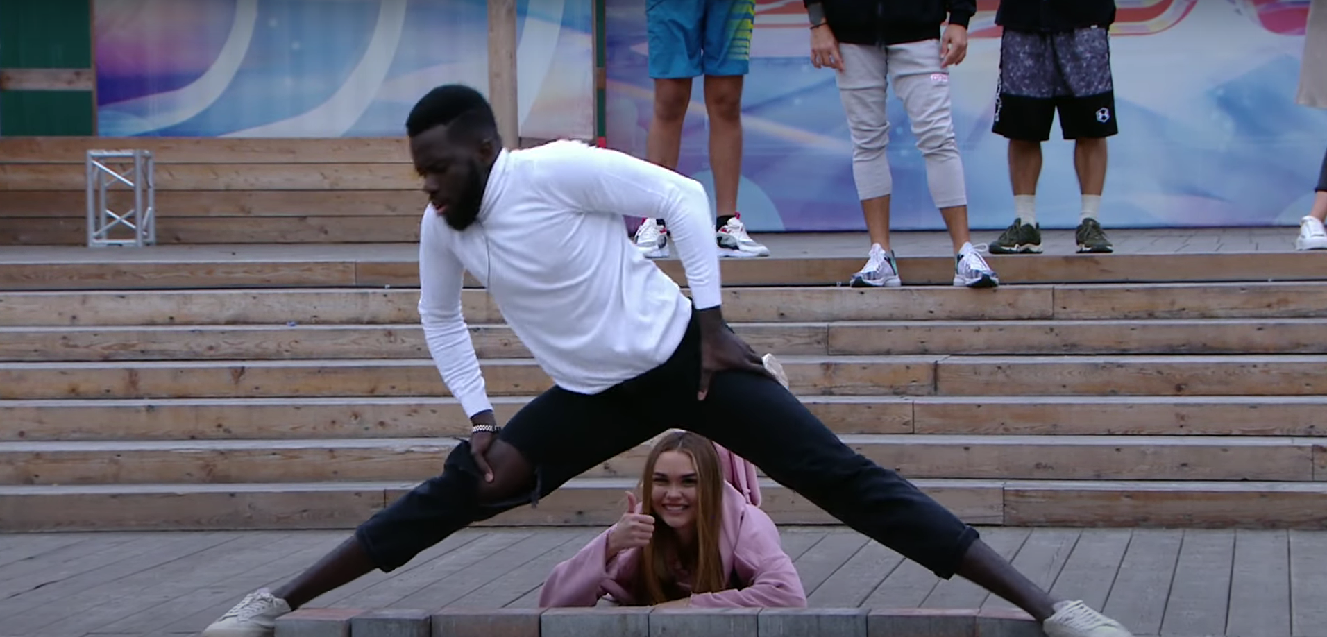 Таскал как тряпку и настучал по голове - Данг и Малинина отметили два месяца отношений