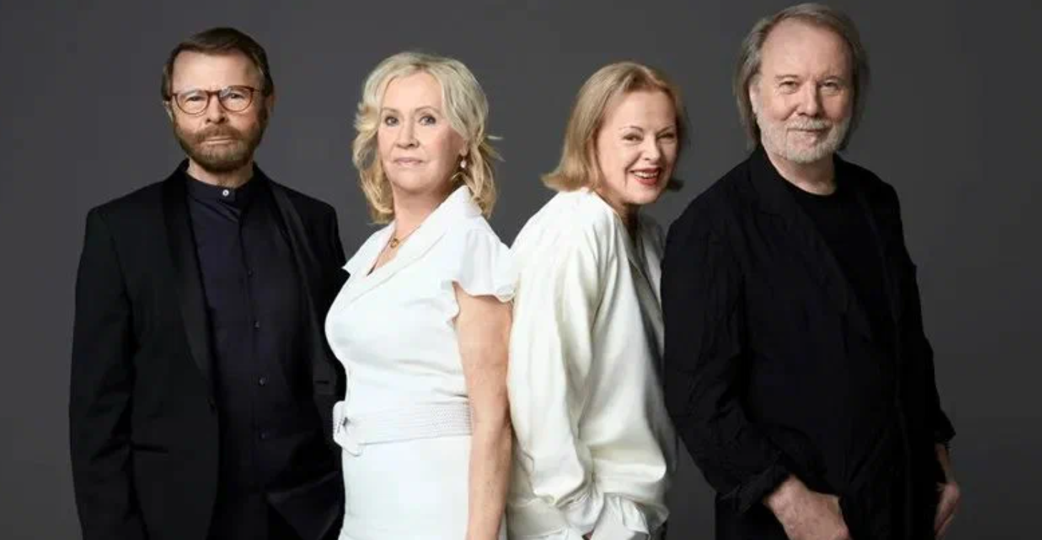 Новый альбом ABBA возглавил британский хит-парад Новый альбом ABBA возглавил британский хит-парад
