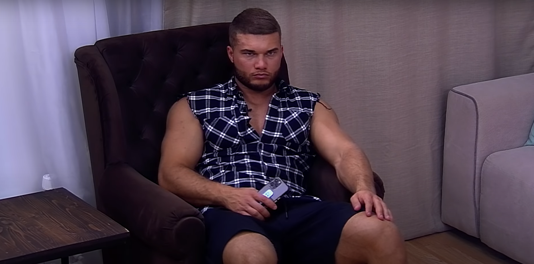 Васильев уверен, что Сидоров бросит Утину и уйдет к Роинашвили Васильев уверен, что Сидоров бросит Утину и уйдет к Роинашвили