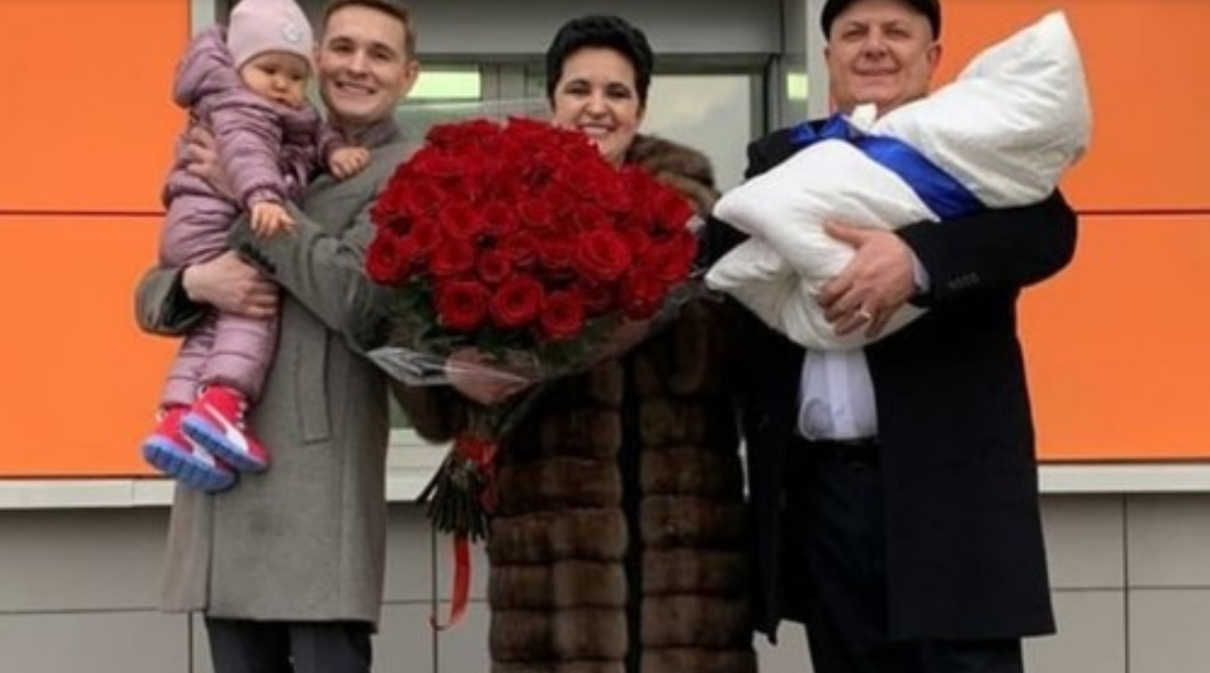 Мама Влада Кадони родила пятого ребенка