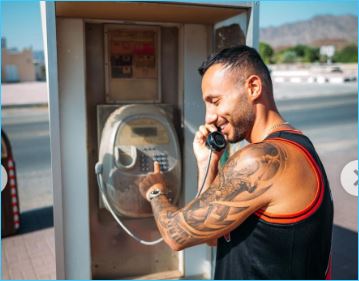 Арай Чобанян пригласил маму на свой день рождения в Дубаи