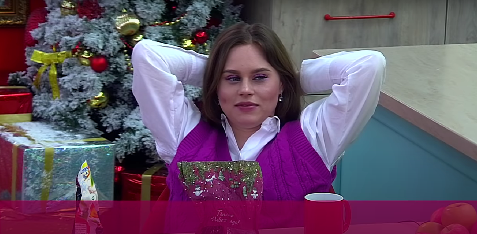 Катя Горина развлекается или презирает Николайчука