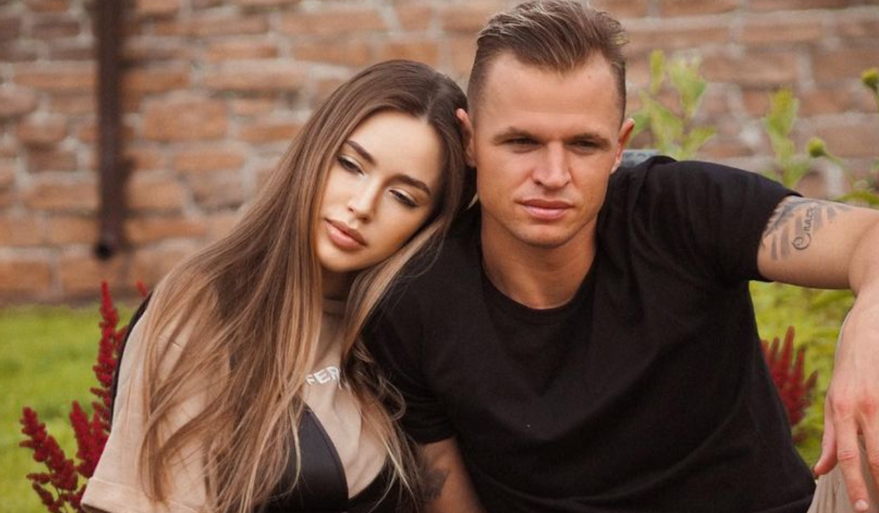 Анастасия Костенко заступилась за Тарасова, которого оскорбила Бузова