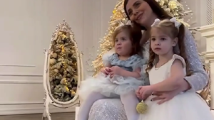 Ольга Рапунцель отвела дочек на представление с Дедом Морозом для малоимущих - утверждает Тиллаева