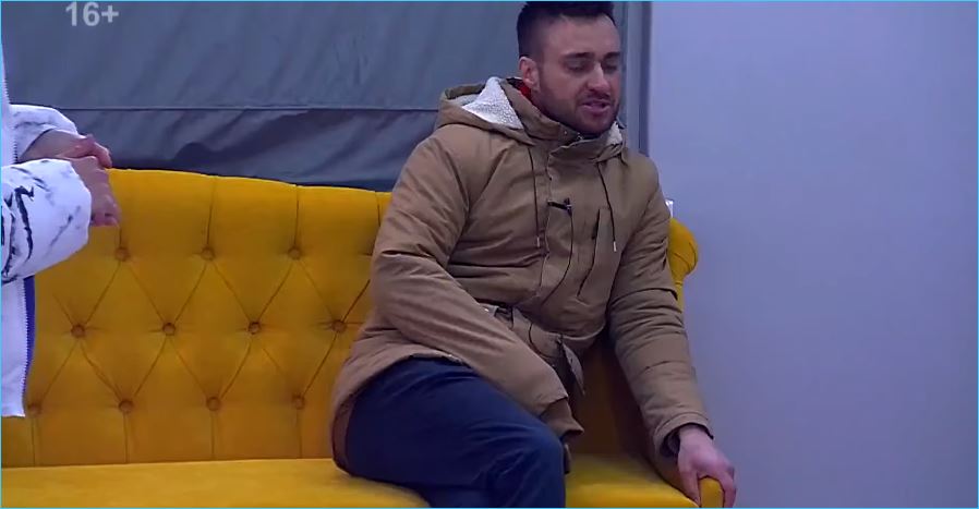 У Алексея Безуса сорвались планы поездки к дочке Мие на день рождения У Алексея Безуса сорвались планы поездки к дочке Мие на день рождения