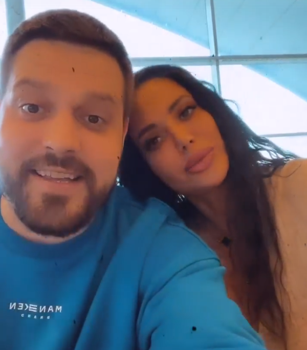 Дубровский улетел в Новосибирск с безумной красоткой Белой Дубровский улетел в Новосибирск с безумной красоткой Белой