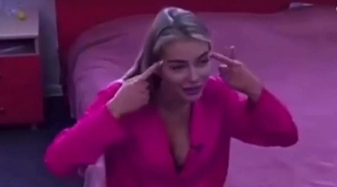 Артём Грант защищает Екатерину Скалон от антифанатов