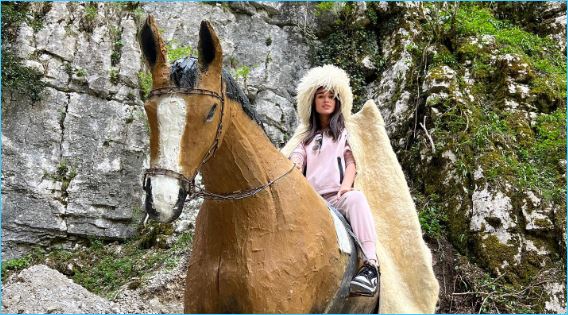 Ксения Бородина недовольна отдыхом в Сочи, её не устраивает погода