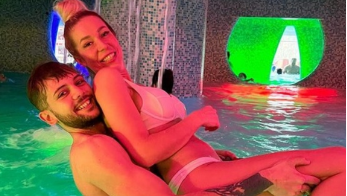 Ермакова и Чистов "кайфуют" в Турции, отказавшись от свадьбы Надежда Ермакова и Чистов "кайфуют" в Турции, отказавшись от свадьбы