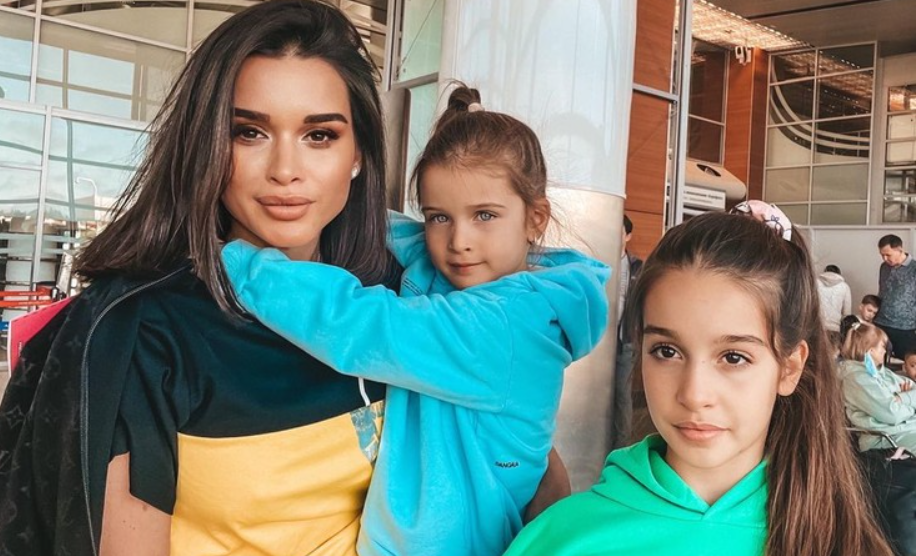 Ксения Бородина арендовала виллу в Турции за 2,5 млн рублей Ксения Бородина арендовала виллу в Турции за 2,5 млн рублей