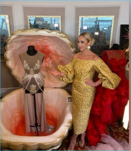 Как Ольга Бузова отмечает свое 18-летие на телевидении