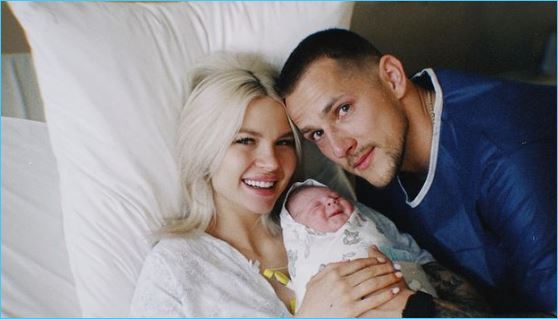 Ирину Пингвинову, купившую квартиру, пытаются догнать Стрелков и Кобелева