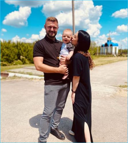 Виктор Литвинов без бывшей жены Татьяны Мусульбес поднялся на новый уровень, празднуя свой 32 день рождения