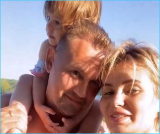 Степан Меньщиков и Ангелина Монах гордятся своим общим ребенком дочкой Степанией