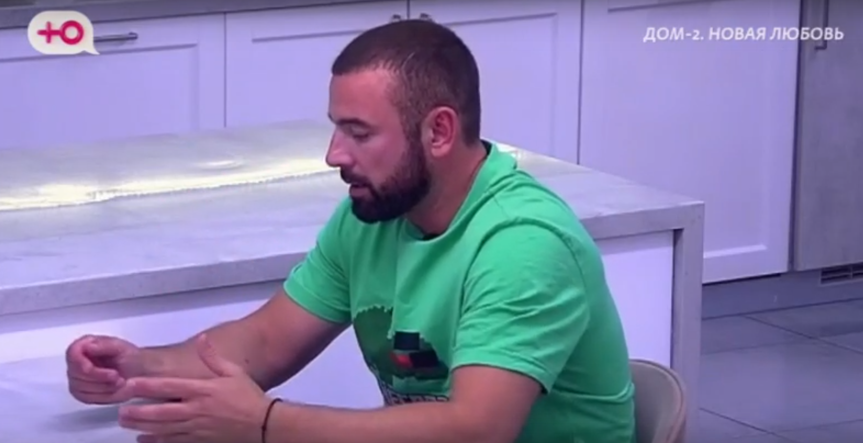 Алексей Адеев обманом заманил поклонниц на Дом 2 Алексей Адеев обманом заманил поклонниц на Дом 2