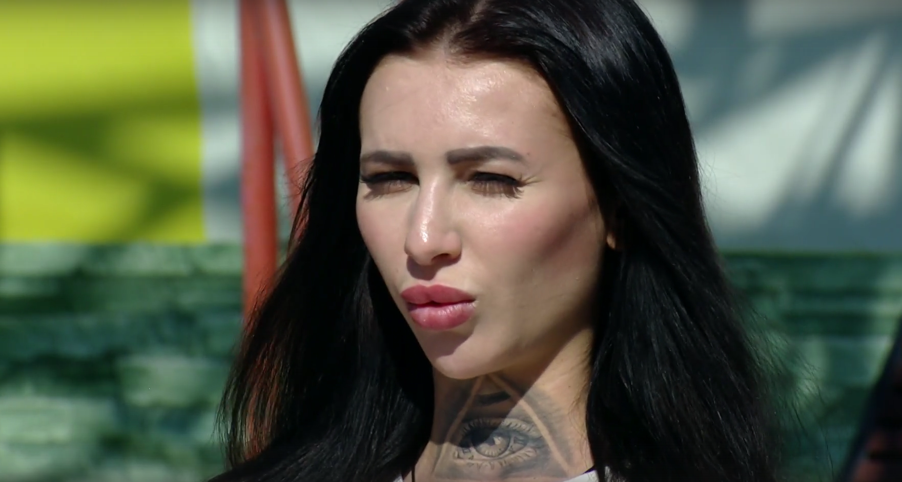 Клавдия Безверхова радуется первым шагам подросшего сына Клавдия Безверхова радуется первым шагам подросшего сына