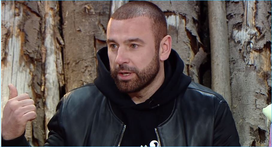 Барзиков и Бухынбалтэ не позвали на новоселье Алексея Адеева Барзиков и Бухынбалтэ не позвали на новоселье Алексея Адеева