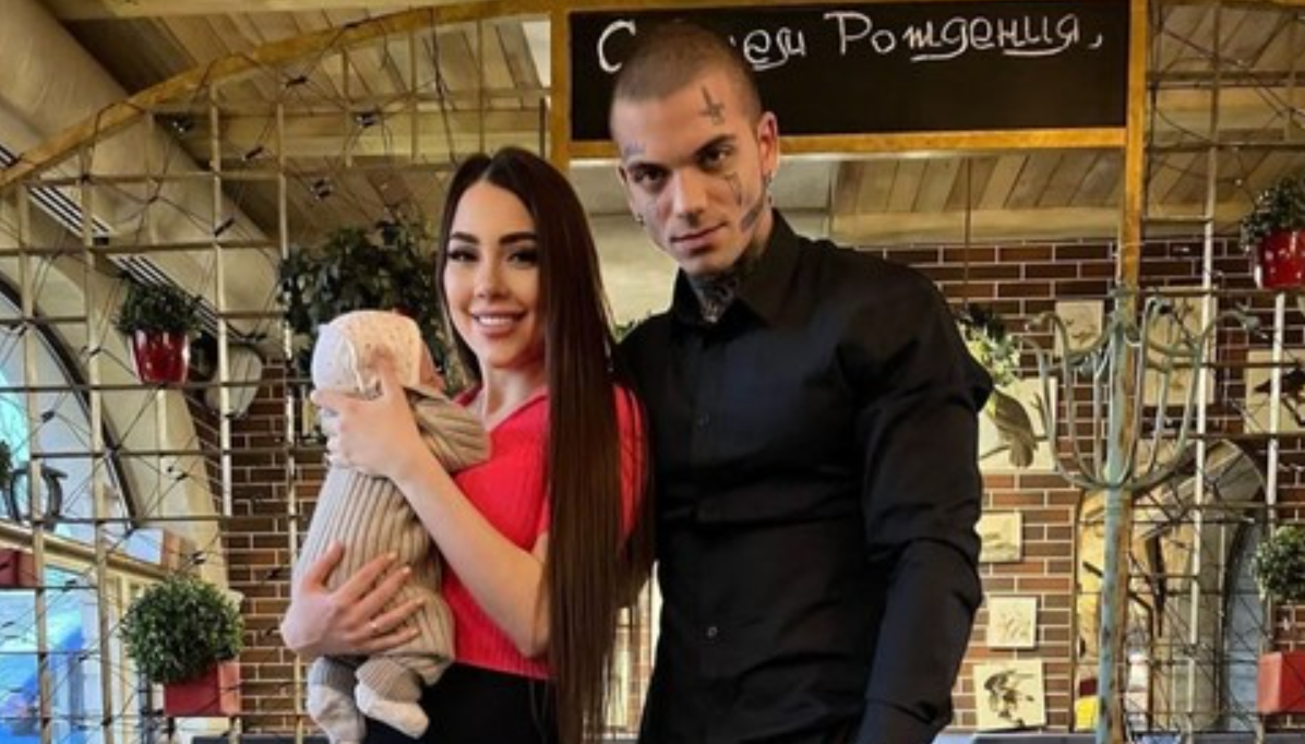 Захар Саленко появился в компании Алены Рапунцель и Саши Черно