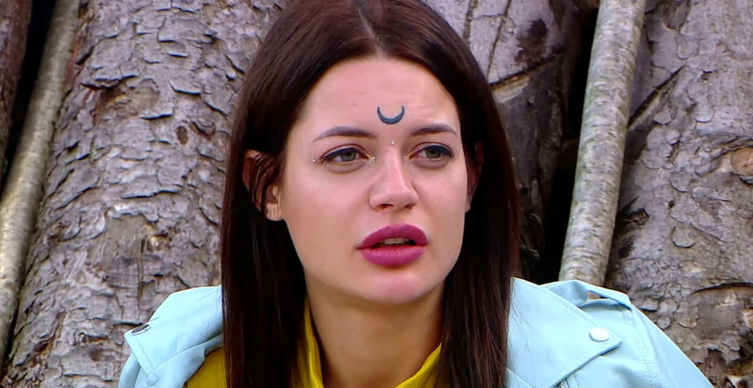 Селена Майер приглашает красивых девушек на имидж-вечеринки