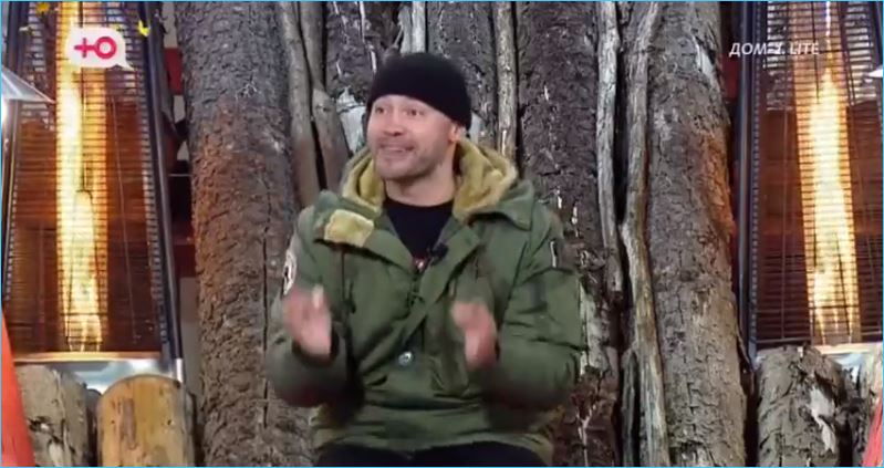 Андрей Черкасов подхватил тему беглецов из страны у Беккужева и Безуса