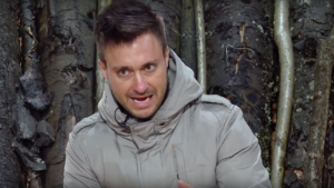 Экс-участник дома 2 Алексей Безус приютил безработного Влада Дубровского