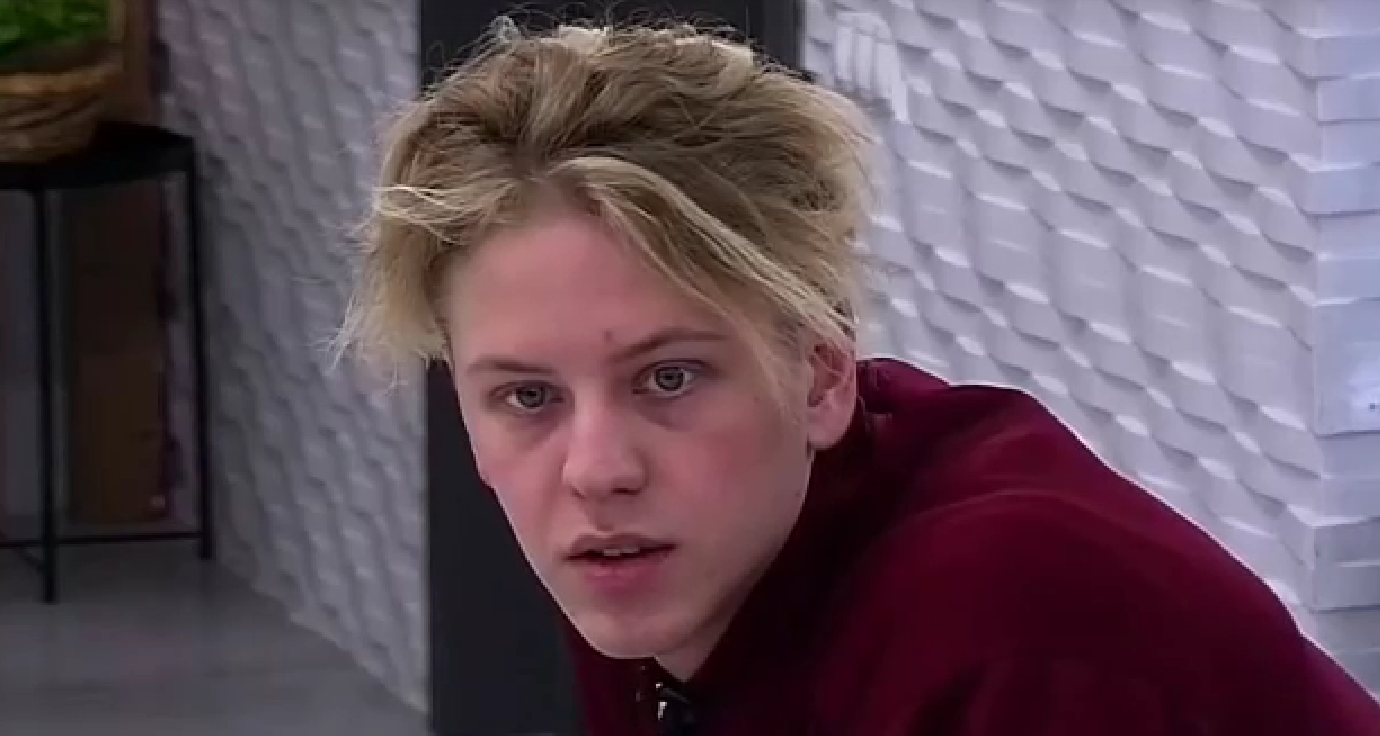 Даниле Хаванову приходится строить отношения с Ириковой в изоляторе