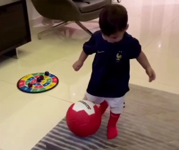 Пинчук и Чобанян рады первым успехам сына в футболе