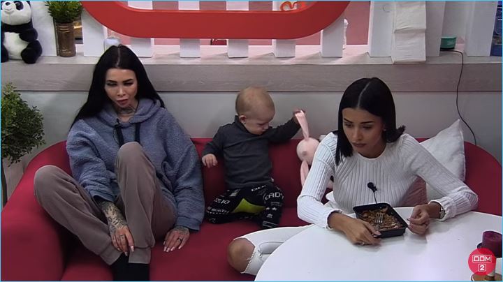 Как Клавдия Безверхова чуть не лишилась переделанного носа в эфире Дома 2 Как Клавдия Безверхова чуть не лишилась переделанного носа в эфире Дома 2