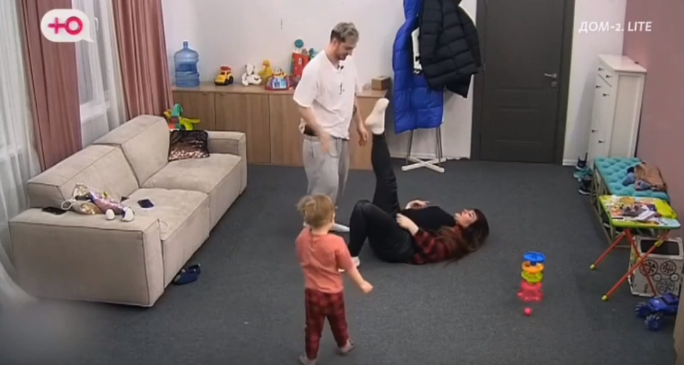 Саша Черно голодна на жизнь и хочет наверстать упущенное