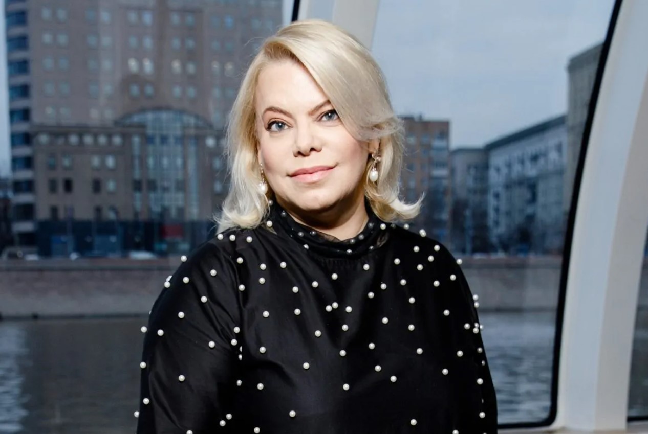 Яна Поплавская прокомментировала отъезд Семена Слепакова из России