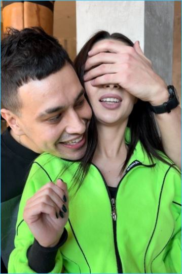 Даниил Сахнов не претендует на пост ведущего Дома 2 и интригует новой возлюбленной Даниил Сахнов не претендует на пост ведущего Дома 2 и интригует новой возлюбленной