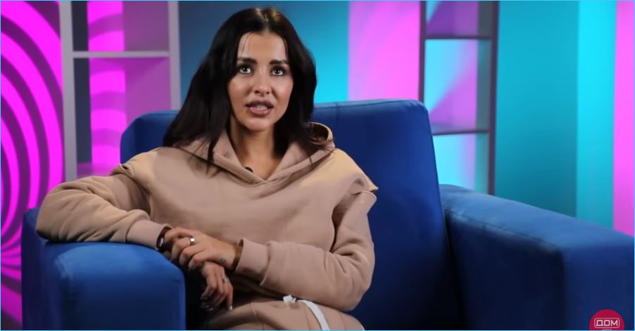 Кристина Бухынбалтэ просит её не жалеть и не лить грязь на Барзикова