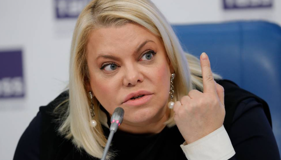 Яна Поплавская осудила артистов за демонстрацию красивой жизни