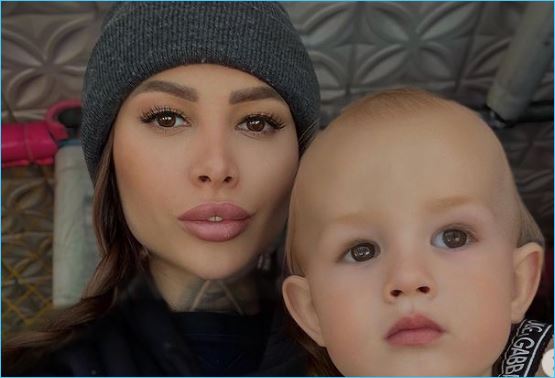 Клавдию Безверхову устраивает образ фрика, смены репертуара не будет?