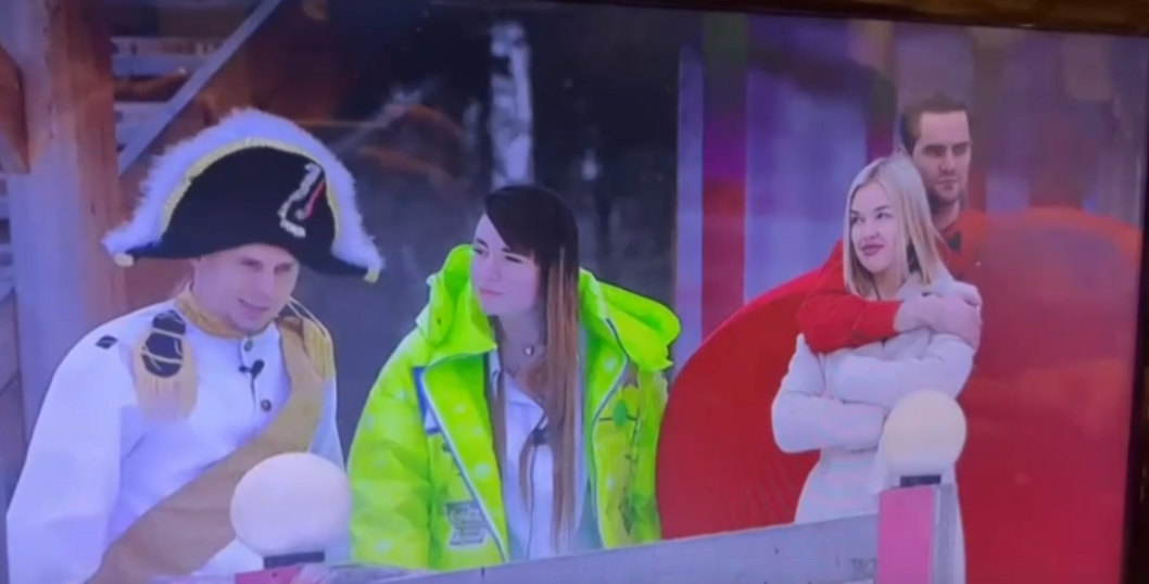 Ермолаева предложила Барзикову отдохнуть с новой девушкой за периметром