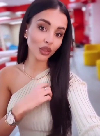 Кристина Бухынбалтэ считает, что справляется с обязанностями ведущей Дома 2