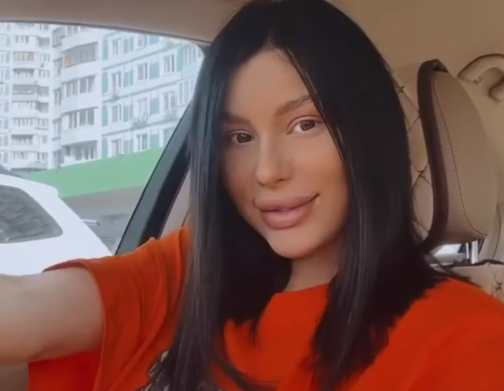 Алина Иордан прошла половину пути в беременности