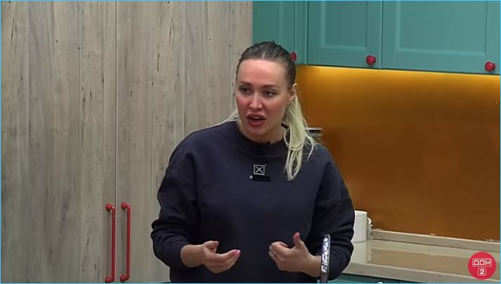 Елизавета Полыгалова добровольно отказалась от конкурса «Богиня Дома 2» Елизавета Полыгалова добровольно отказалась от конкурса «Богиня Дома 2»