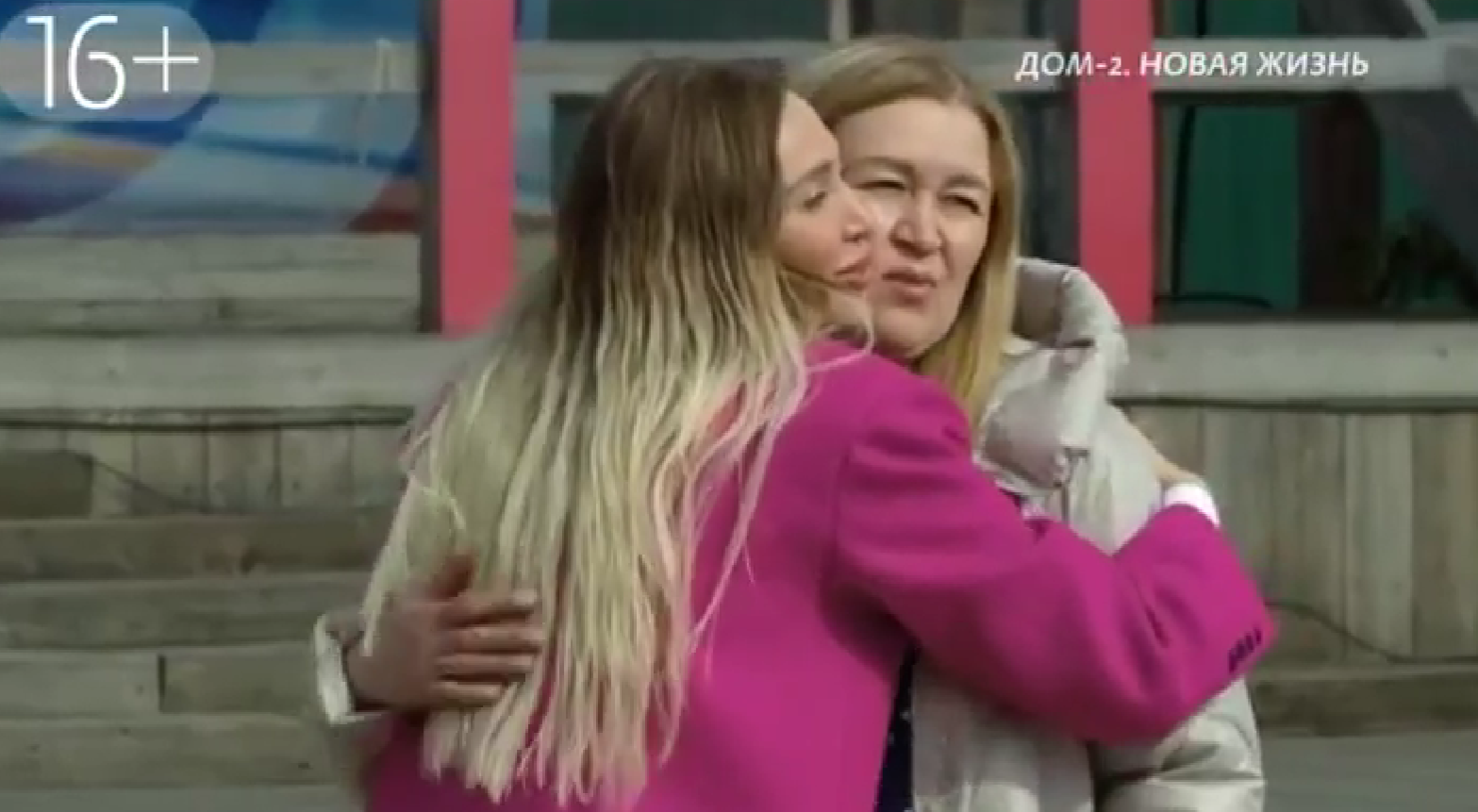 Переживающая из-за материнства Лиза Полыгалова узнала пол будущего ребёнка Переживающая из-за материнства Лиза Полыгалова узнала пол будущего ребёнка