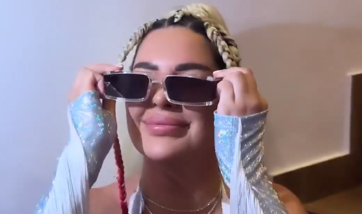 Майя Донцова шокировала зрителей Дома 2 омерзительным тортом Майя Донцова шокировала зрителей Дома 2 омерзительным тортом