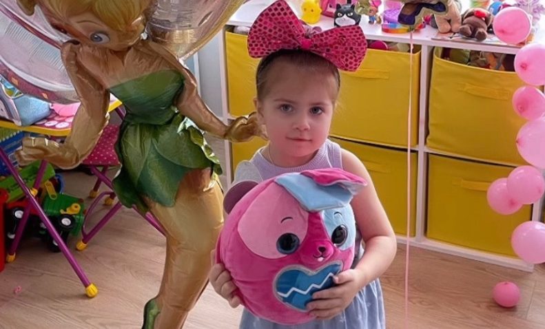 Ольга Рапунцель не пригласила Дмитренко на день рождения дочки Ольга Рапунцель не пригласила Дмитренко на день рождения дочки