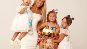 Экс-звезда Дома 2 Алёна Ашмарина отпраздновала 5 лет дочери Алисы и оказалась в больнице