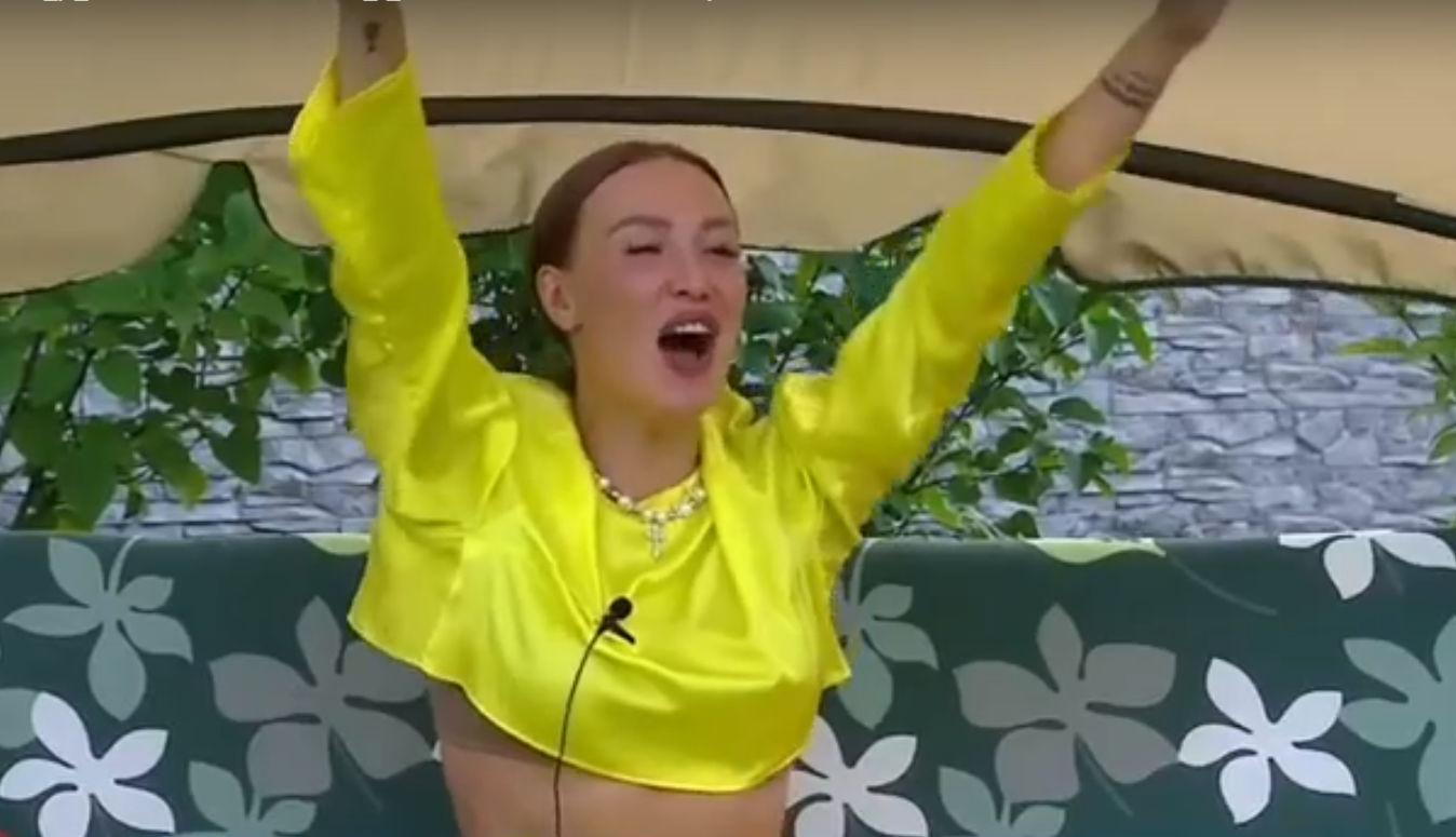 Лиза Полыгалова покидает проект из-за работы в Дубае Лиза Полыгалова покидает проект из-за работы в Дубае