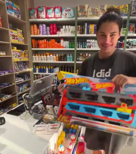 Беременная Ирина Пинчук пожаловалась на огромный живот