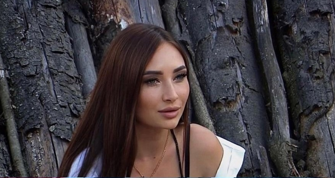 Иван Барзиков поссорился с подругой Бухынбалтэ гадалкой Николеттой Иван Барзиков поссорился с подругой Бухынбалтэ гадалкой Николеттой