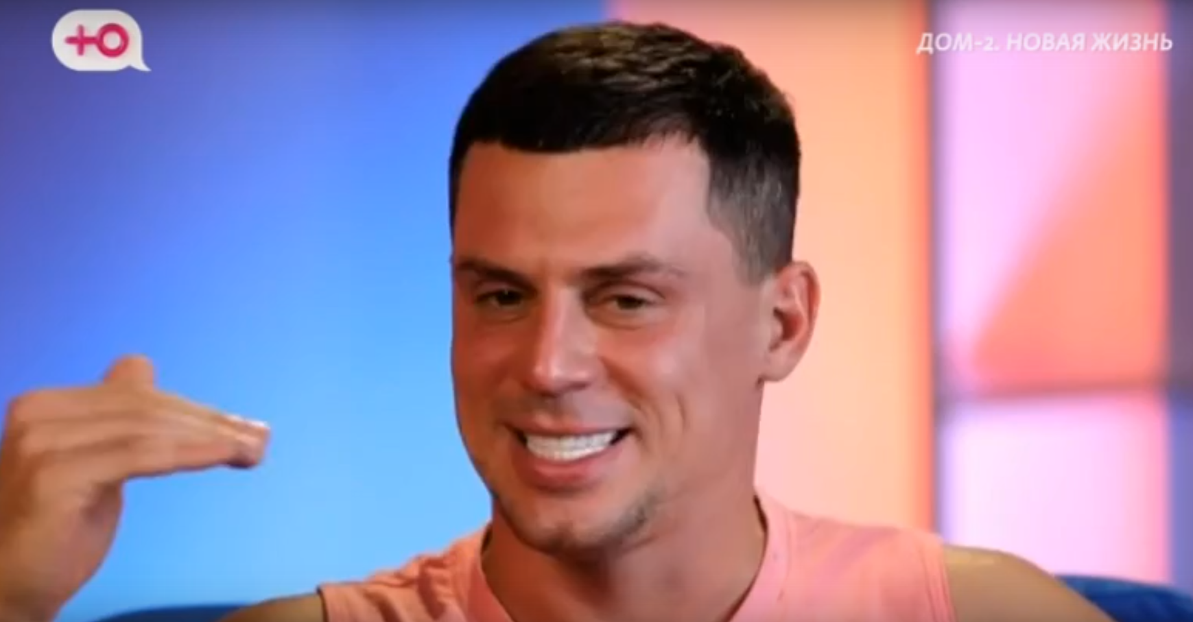 Барзиков проводит отпуск с блондинкой, похожей на Марго Куксенко